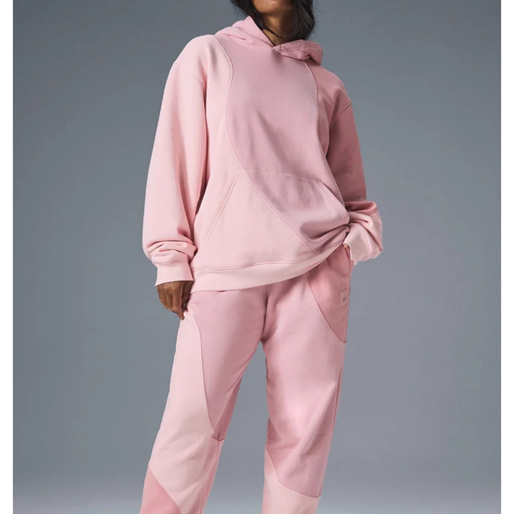 ALO Yoga Pink Hoodie and Sweatpants Set
